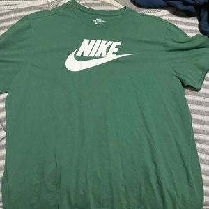 XXL Nike green tshirt